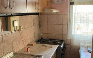 BRASADAS vinde ap  2 cam etaj 3/4 in Carpați 1. - Poză 2