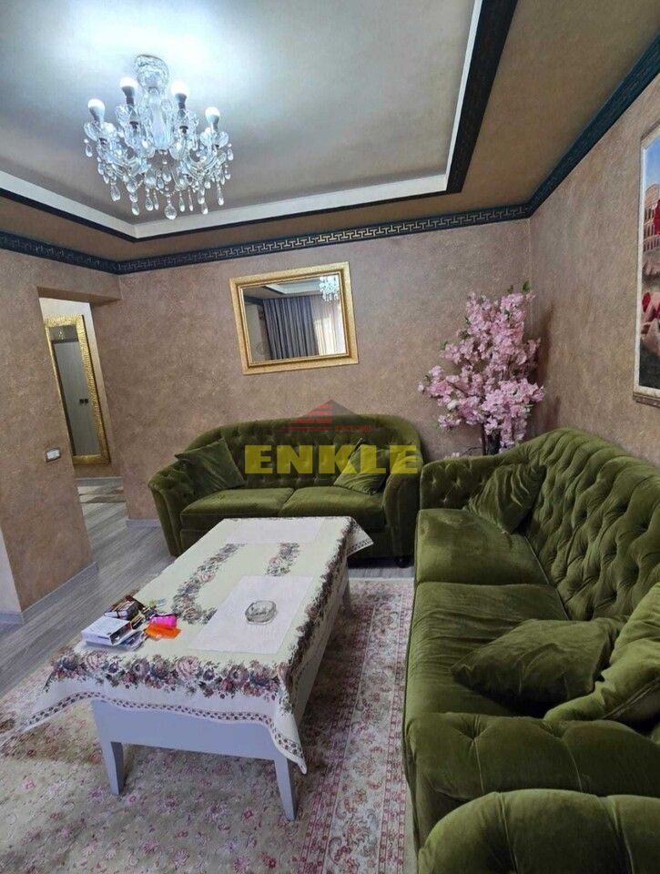 De vânzare apartament cu 3 camere decomandat, zona Împărat Traian - Poză 1