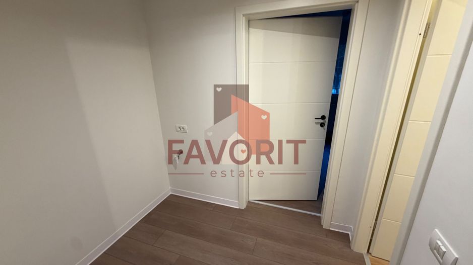Disponibil imediat. Centrala proprie. Renovat integral - Poză 13