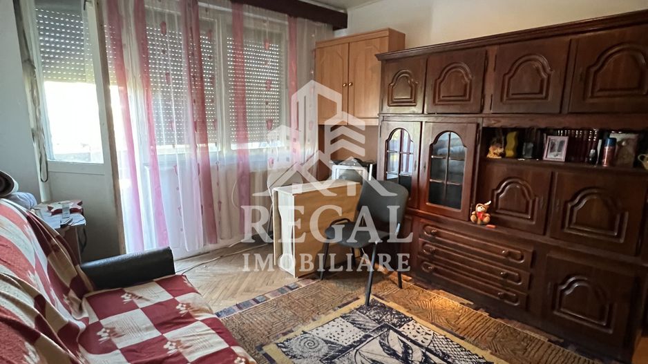 Apartament 3 camere – Micro 4, vedere la bulevard - Poză 1