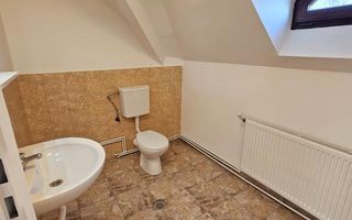 🏢 Spațiu de birouri – 5 camere, 3 băi – Mansardă vilă, Central - Poză 13