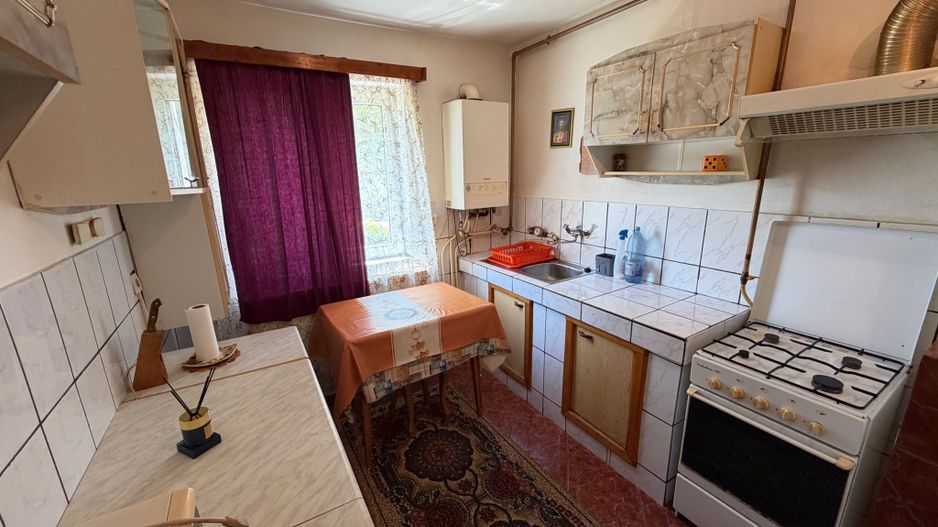 Apartament 2 camere, parter - Cugir - Poză 1