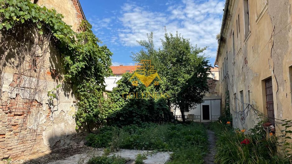 Casă 3 camere, Mihail  Kogalniceanu, Zona Ultracentrală, Curte 240 mp - Poză 2