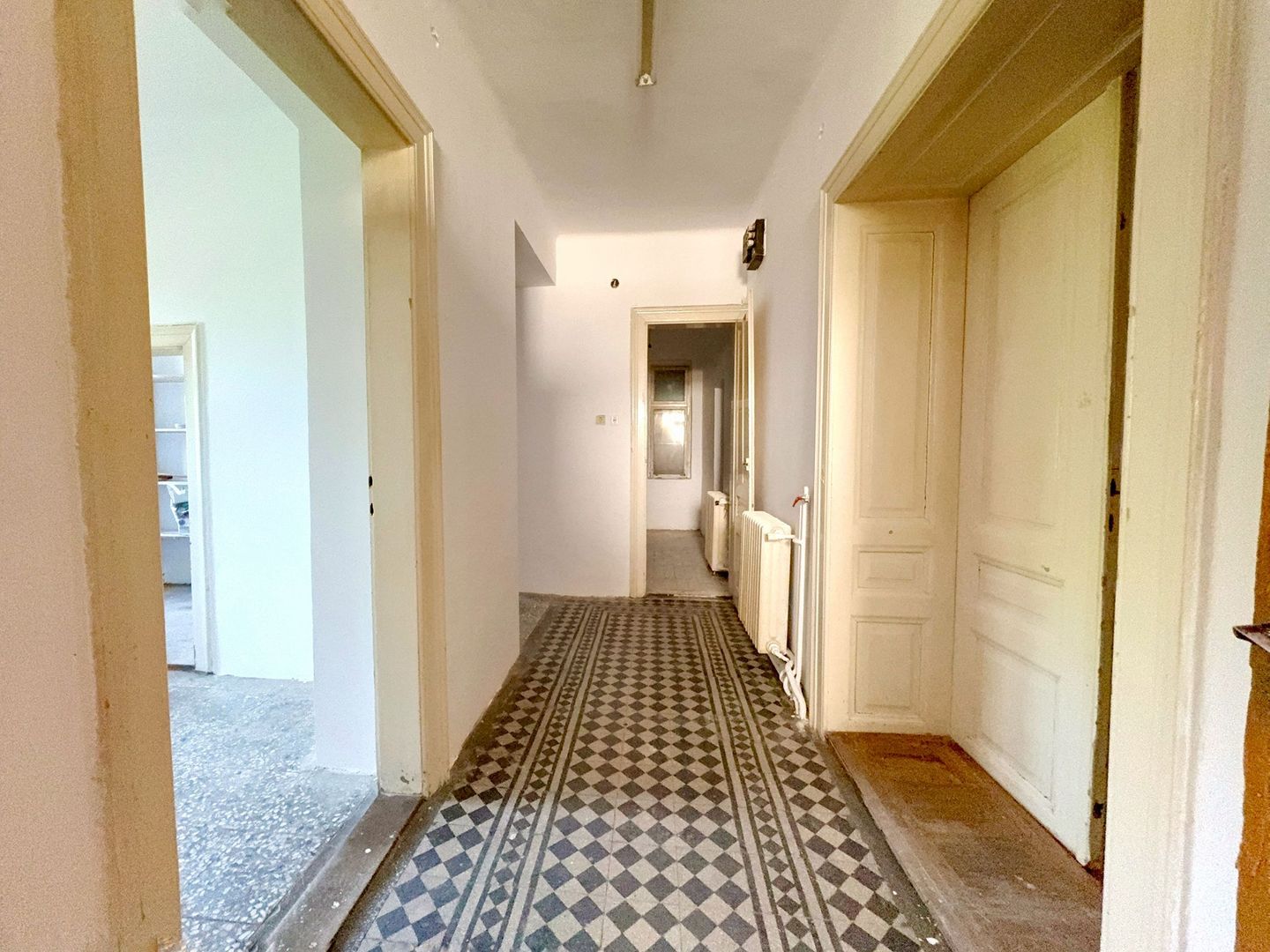Casă / Vilă cu 6 camere de vânzare în zona Elisabetin - Poză 22