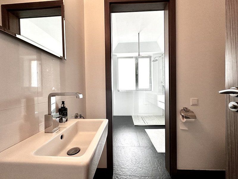 Apartament generos, în clădire premium - Zona Elisabetin - Poză 36