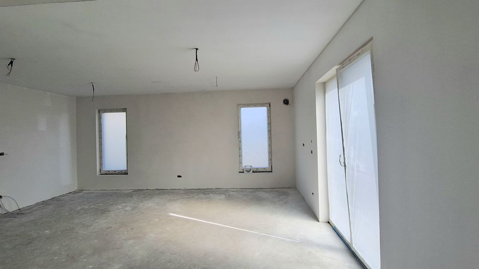 Casa cu garaj- contructie tip duplex - Poză 18