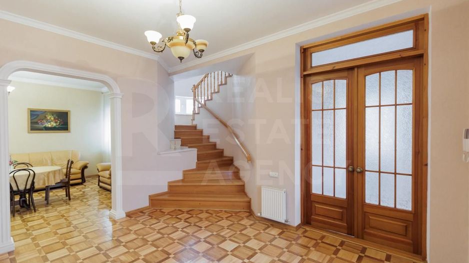 Chirie, casă, 3 nivele, 5 camere, Mihail Berezovschi, Telecentru - Poză 11