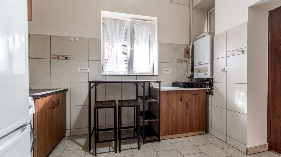 Apartament pe două nivele în Piața Catedralei, Arad. - Poză 7