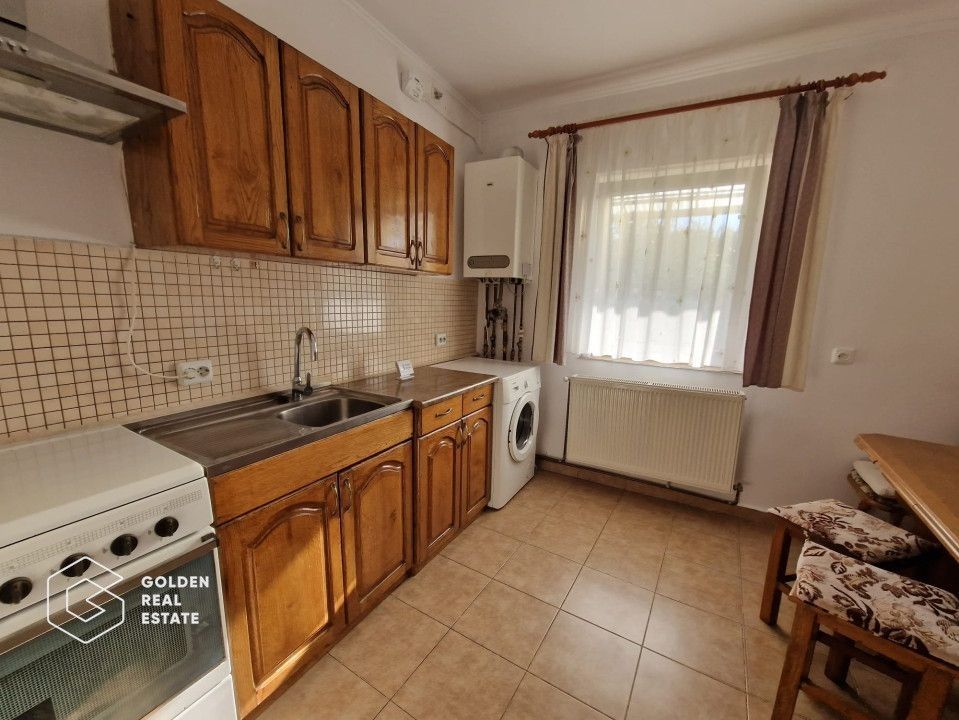 Casa frumos amenajata, 4 camere, 2 bai, curte proprie, zona linistita, Gradiste - Poză 3