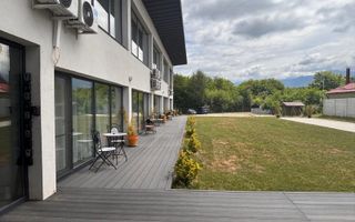 Pensiune PREMIUM 10 camere și Casă Individuală Valea Avrigului 4.600mp - Poză 1