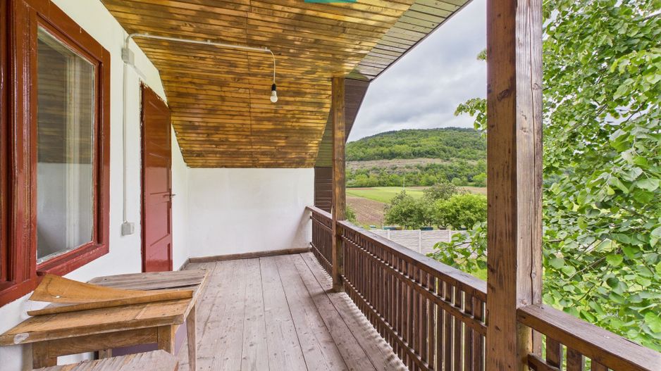 Casă în localitatea Gurahonț - Arad, teren 2914 mp - Poză 10