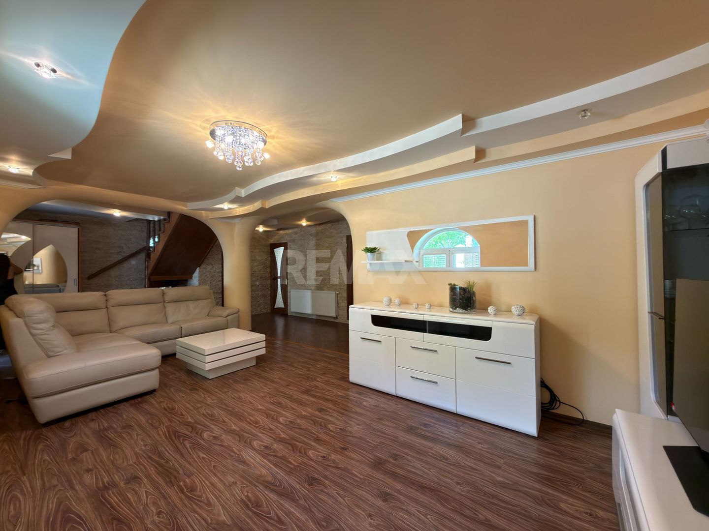 Casă în 3 niveluri Teren 5,4 ari – Orhei, str. Serghei Lazo - Poză 13