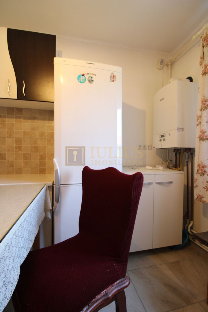 Zona Aradului, 3 camere + 2 bai, centrala proprie. - Poză 4