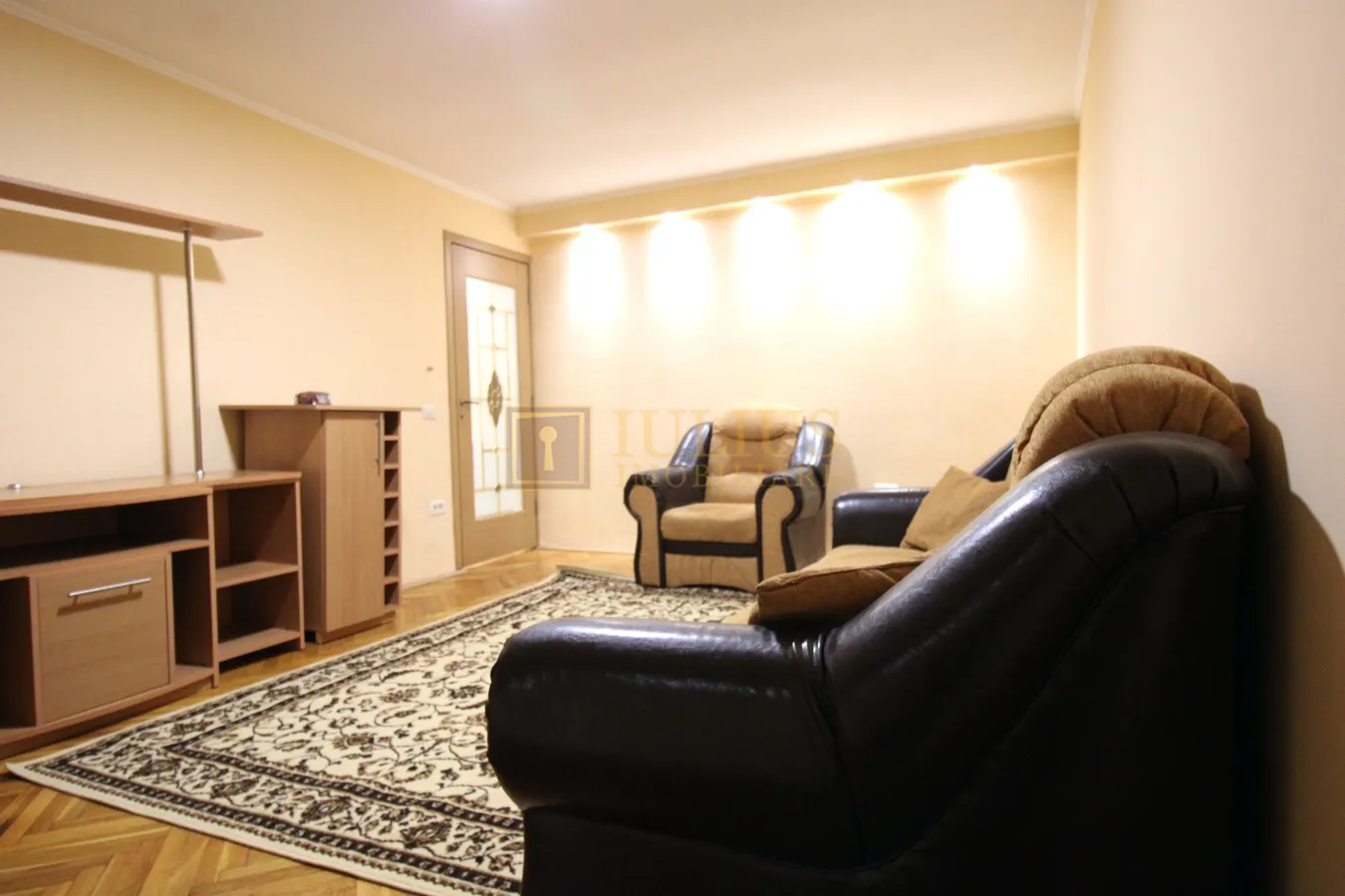3 camere, centrala proprie, zona Soarelui — fotografia 3