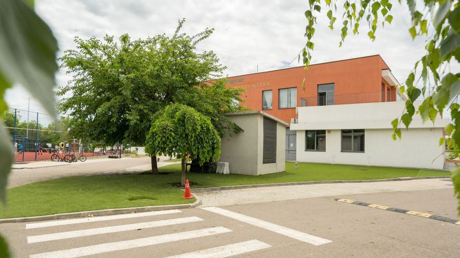 COMISION 0% - Vila superba 4 dormitoare 5 bai vedere lac -Baneasa complex inchis - Poză 30