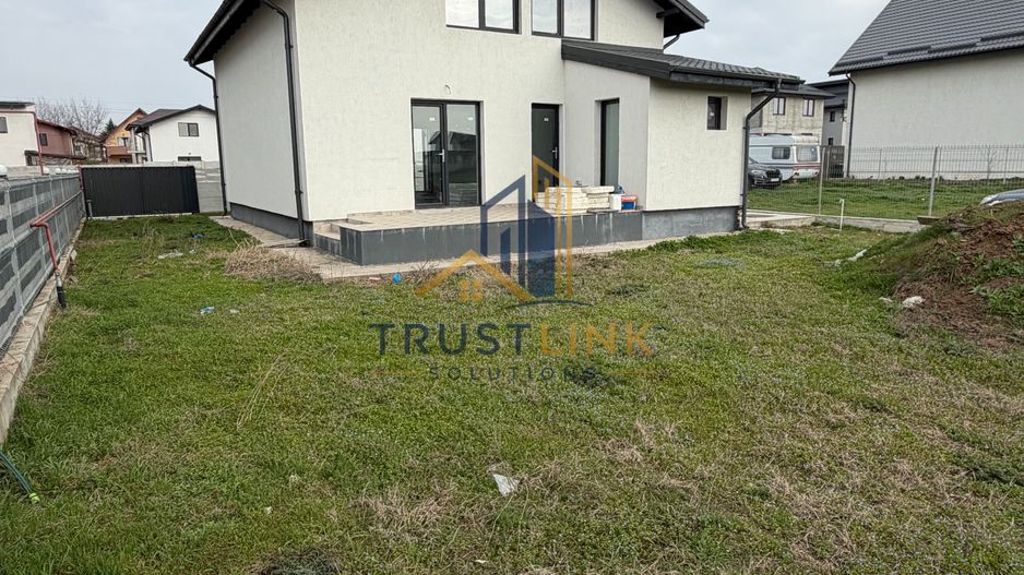 Casa individuala 4 camere Finalizata 380mp curte Berceni - Poză 2