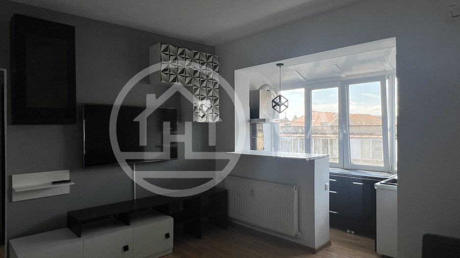 Apartament cu 3 camere de inchiriat in zona Centrala Oradea - Poză 1