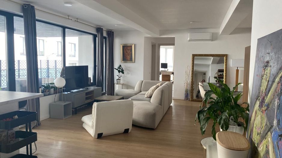 British School Iancu Nicolae apartament 4 camere imobil boutique - Poză 1