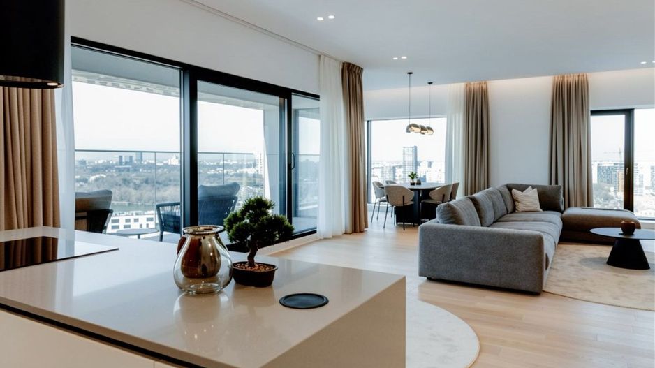 Apartament spatios 4 camere | One Verdi Park | Etaj 18, vedere lac - Poză 1