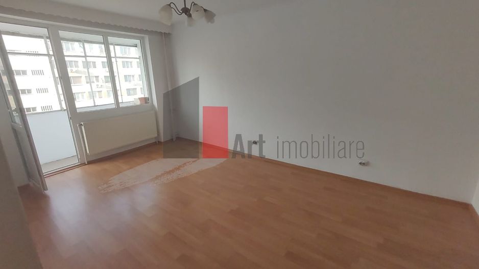 Vânzare apartament decomandat 3 camere cu centrală - Str. Baciului - Poză 12