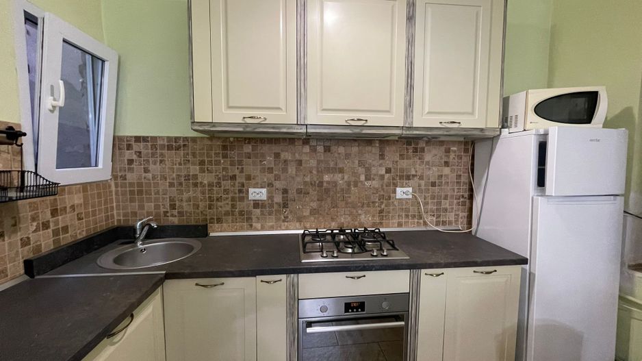 Apartament spațios în clădire istorică – 70 mp, Palatul Istvan Nemes - Poză 8