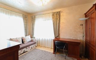 Casa deosebita cu teren de 900mp in cartierul Faget - Poză 18