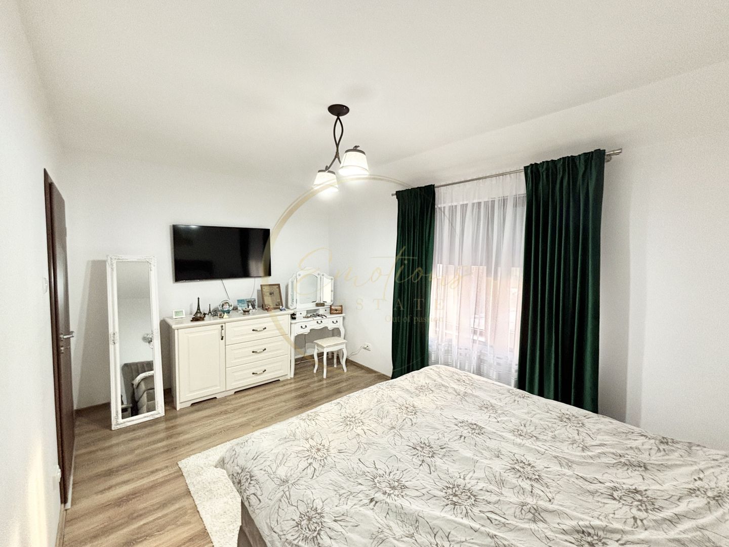 NOU | Casă individuală cu 5 camere - Giroc | Curte generoasă - Poză 8