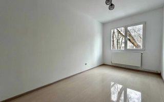 Apartament renovat 60 mp, Zona Podu Ros 128.000 Euro - Poză 5