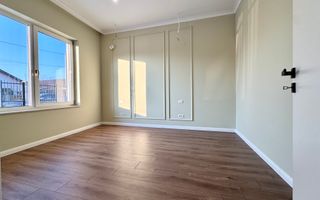 Duplex modern cu grădină, la intrare în Moșnița Nouă - Poză 14