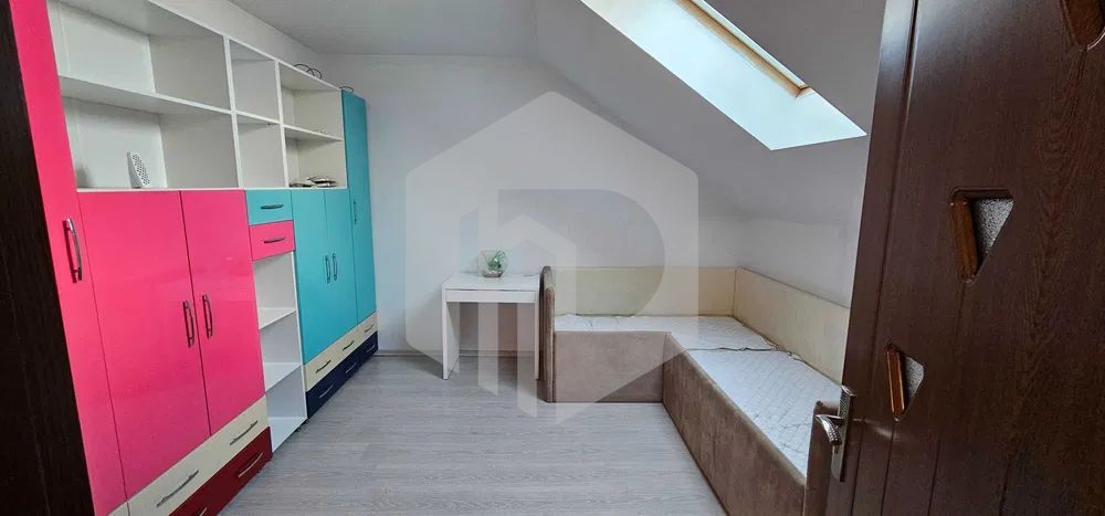 Apartament (mansarda) de vanzare - 4 camere - Cedonia - Etaj 5/6 - Poză 5