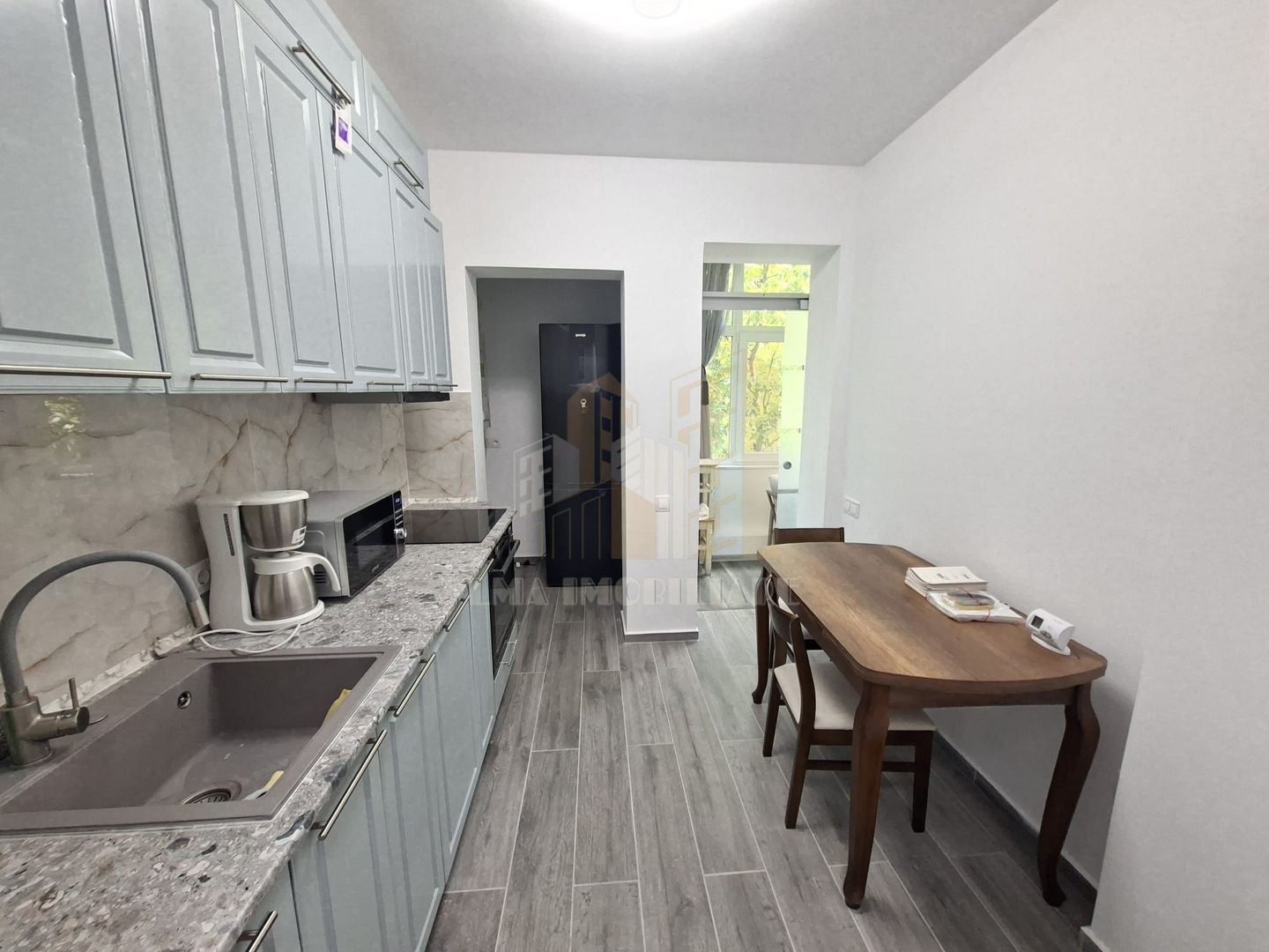 Apartament 2 camere renovat mobilat 2026 Astra Brasov - Poză 3