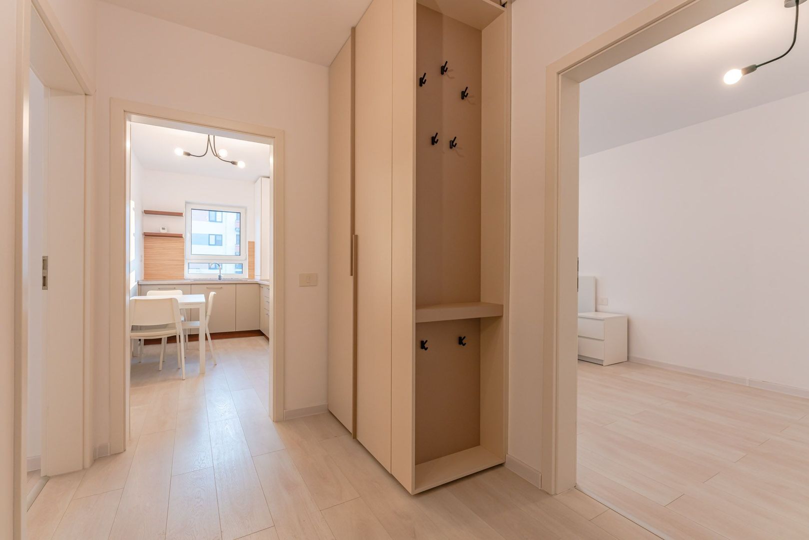 Apartament 2 camere de închiriat în Maurer Villas cu loc de parcare - Poză 16