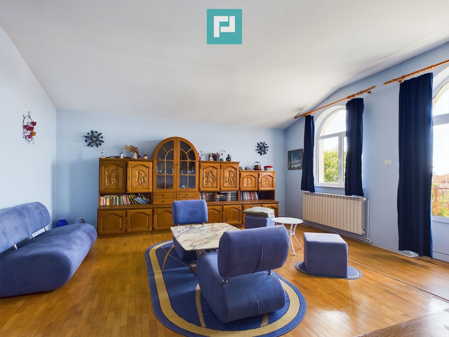 Vilă cu 3 apartamente în zona Parneava - Poză 12