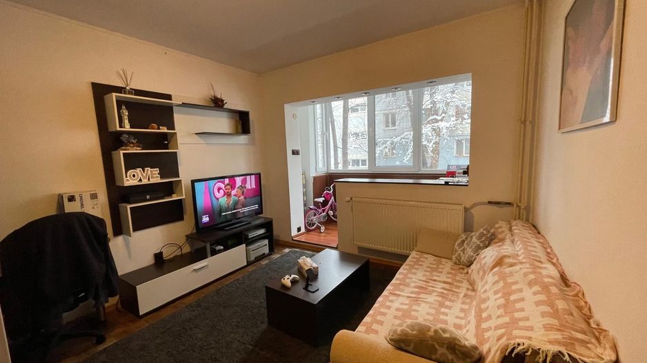 AP. 2 CAMERE APARATORI, BUCATARIE INCHISA, LOC DE PARCARE ADP, MODERN - Poză 1