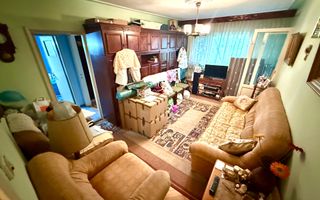 Apartament cu 3 Camere, 2 Bai - Etaj 3 - Zona Podu Ros - Poză 1