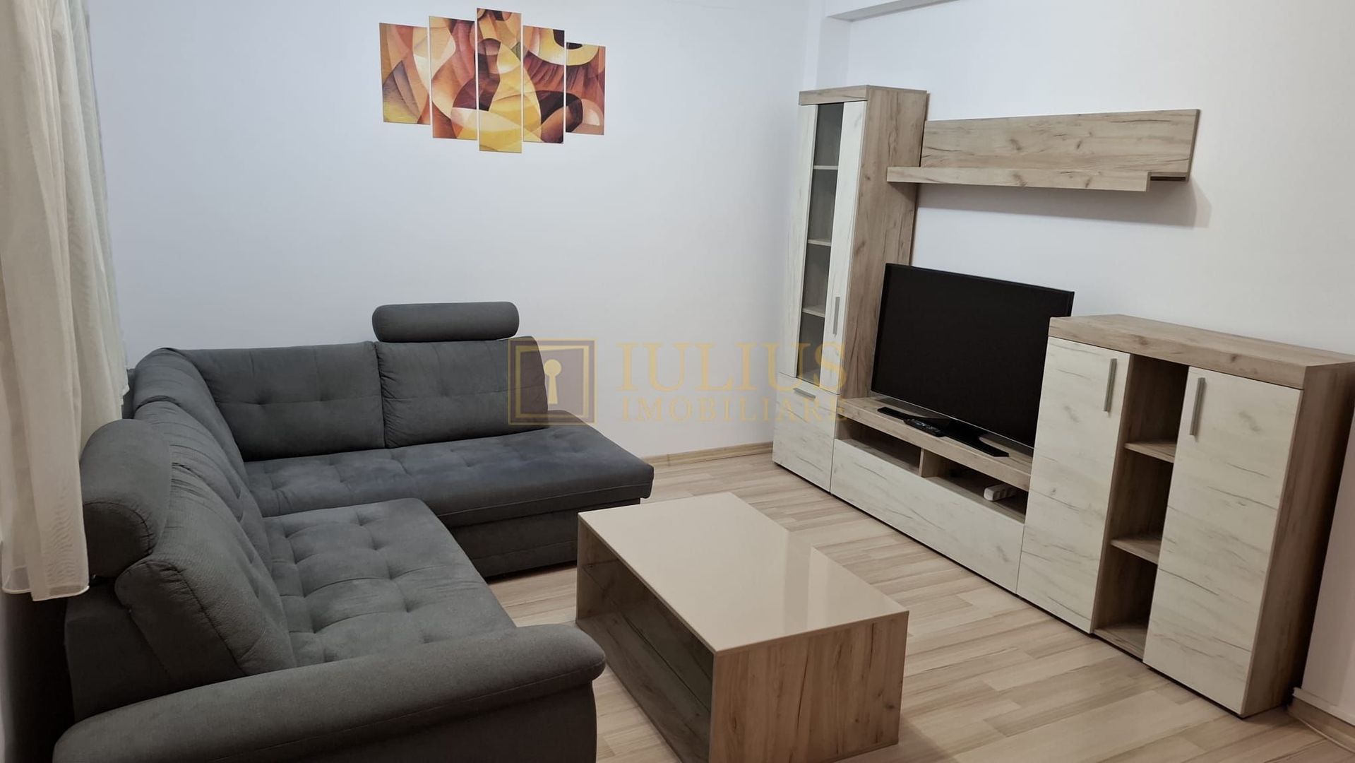 Bucovina| 3 camere| garaj| 2 bai| centrala proprie| - Poză 1