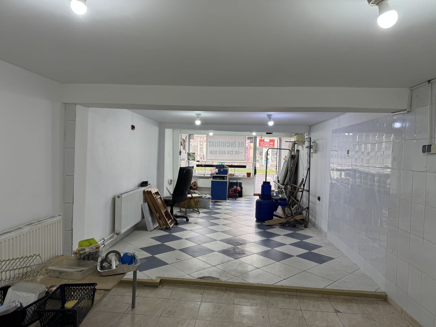 Inchiriez spatiu comercial stradal Eroii Revolutiei S173 - Poză 9