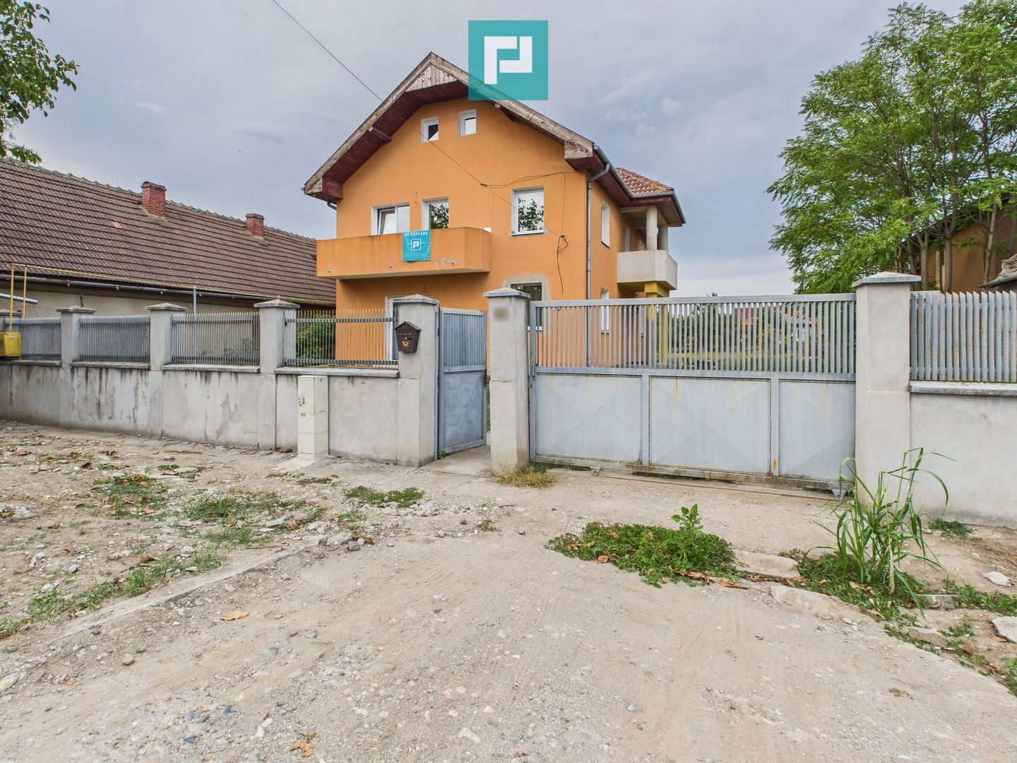 Casă cu 5 camere în Remetea Mare - Poză 18