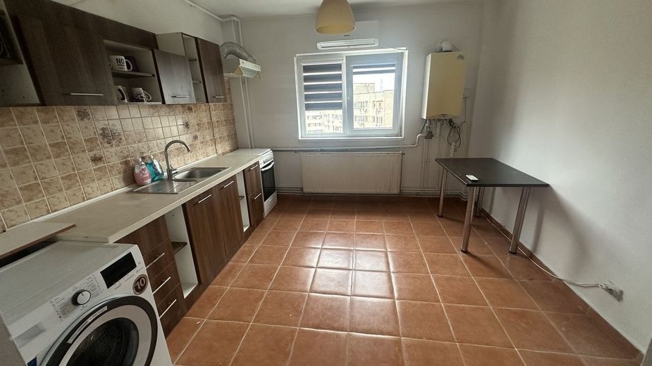Apartament 2 camere de vanzare Lujerului - Poză 1