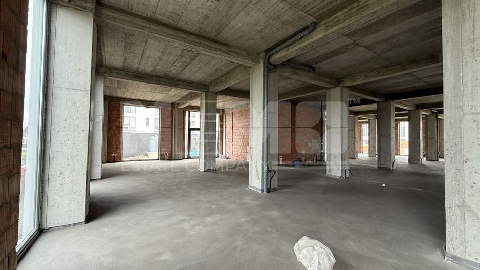 Spatiu comercial nou 550 mp Radauti 550.000 Euro - Poză 3
