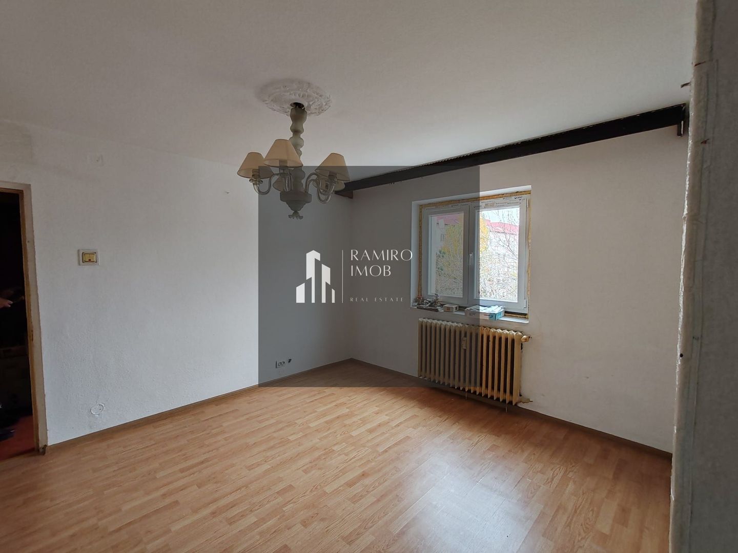APARTAMENT 2 CAMERE,  SECTOR 4/LUICA, 39 MP, BLOC ANVELOPAT - Poză 4