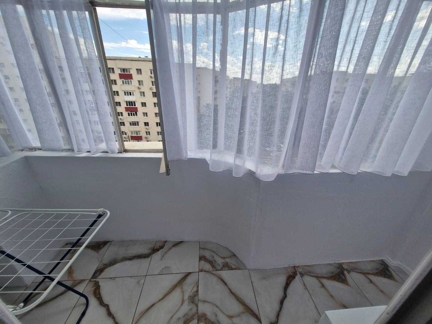 🏢 De Inchiriat: Apartament 2 Camere Metrou Piața Sudului – Sun Plaza - Poză 2