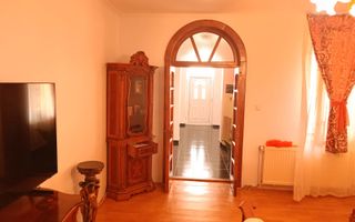 🏡 VILA DEOSEBITĂ DE VÂNZARE ÎN ARAD – ZONA CENTRALĂ - Poză 12