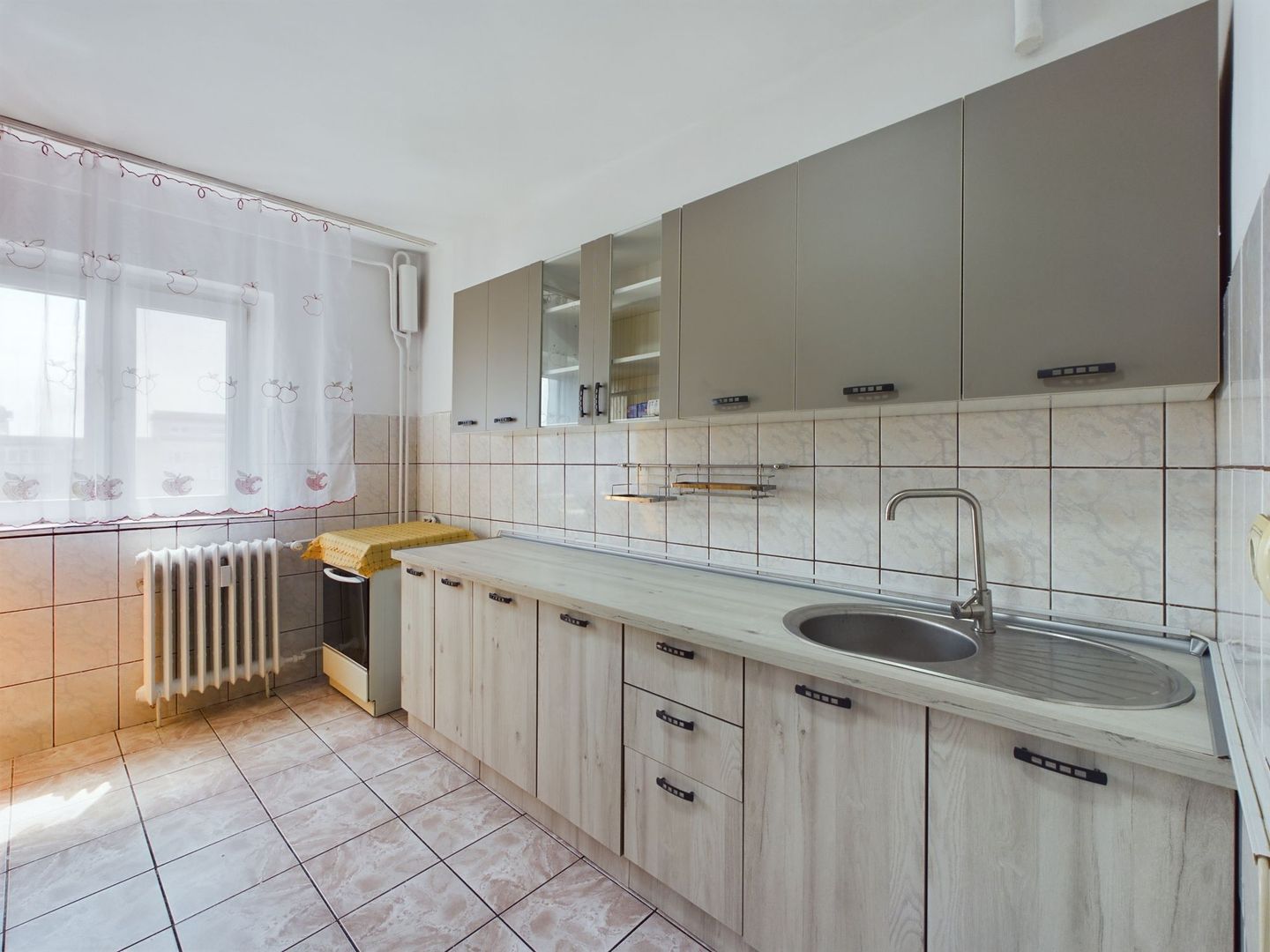 Apartament cu 3 camere- Aradul Nou - Poză 4