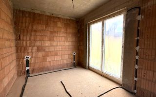 PROIECT DEOSEBIT CU GARAJ- LA ROSU - Poză 10