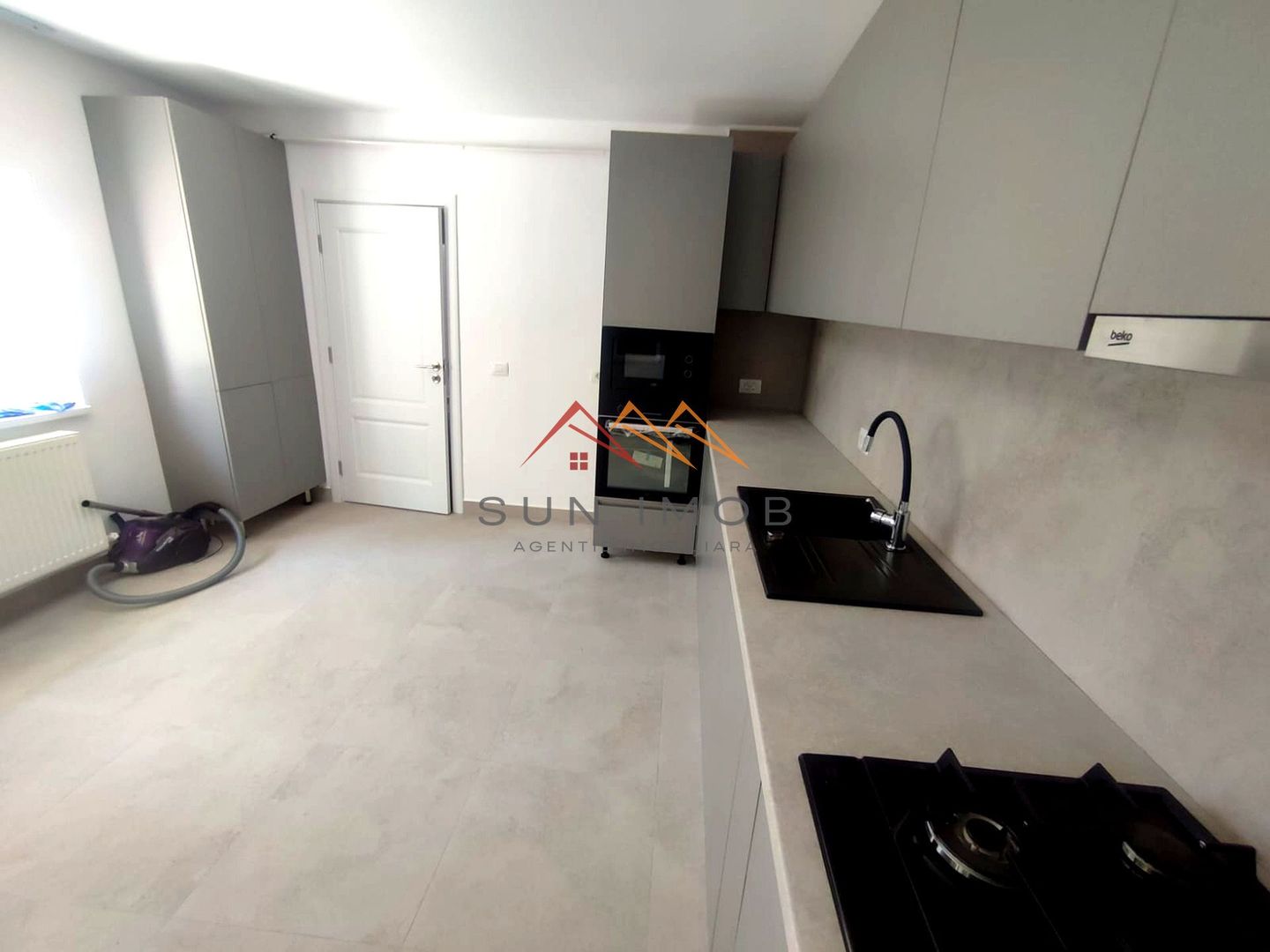 CASĂ DE ÎNCHIRIAT | ZONĂ CENTRALĂ | RENOVATĂ COMPLET ÎN 2026 - Poză 3