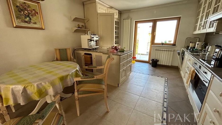 Vila individuala de lux de inchiriat, in cartier Gruia aproape de Cetatuie! - Poză 15