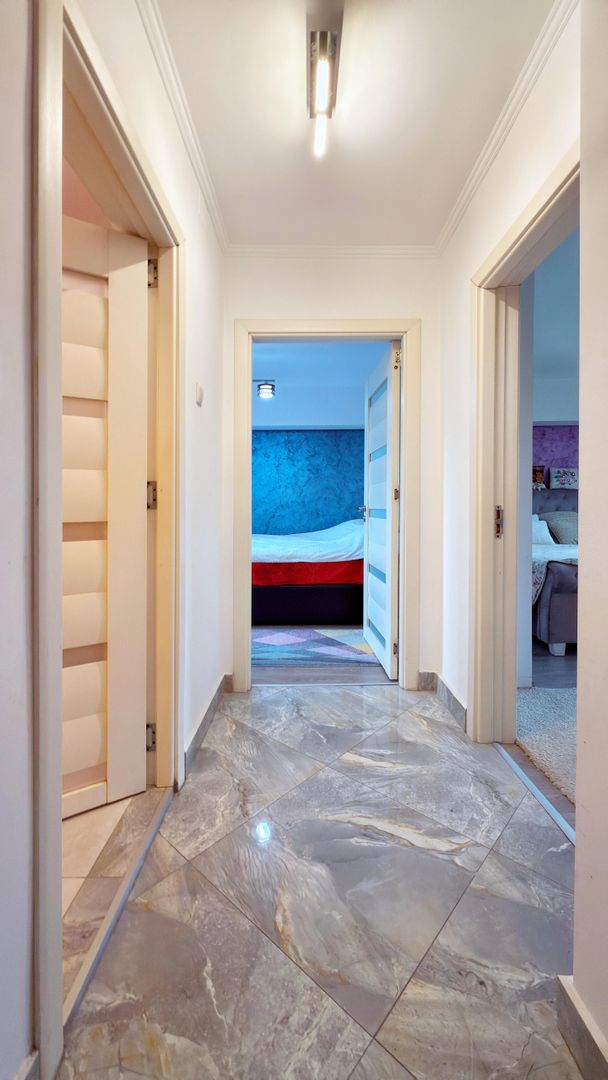 3 camere Alba Iulia et 3 vedere rond renovat complet lift Schindler - Poză 21