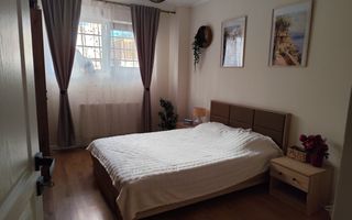 Trapezului Metrou 1 Decembrie 3 Camere - Poză 9