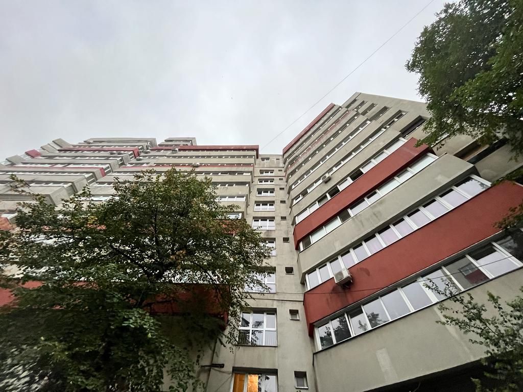Apartament spatios pentru inchiriere in zona Blvd. Mihalache - Poză 12